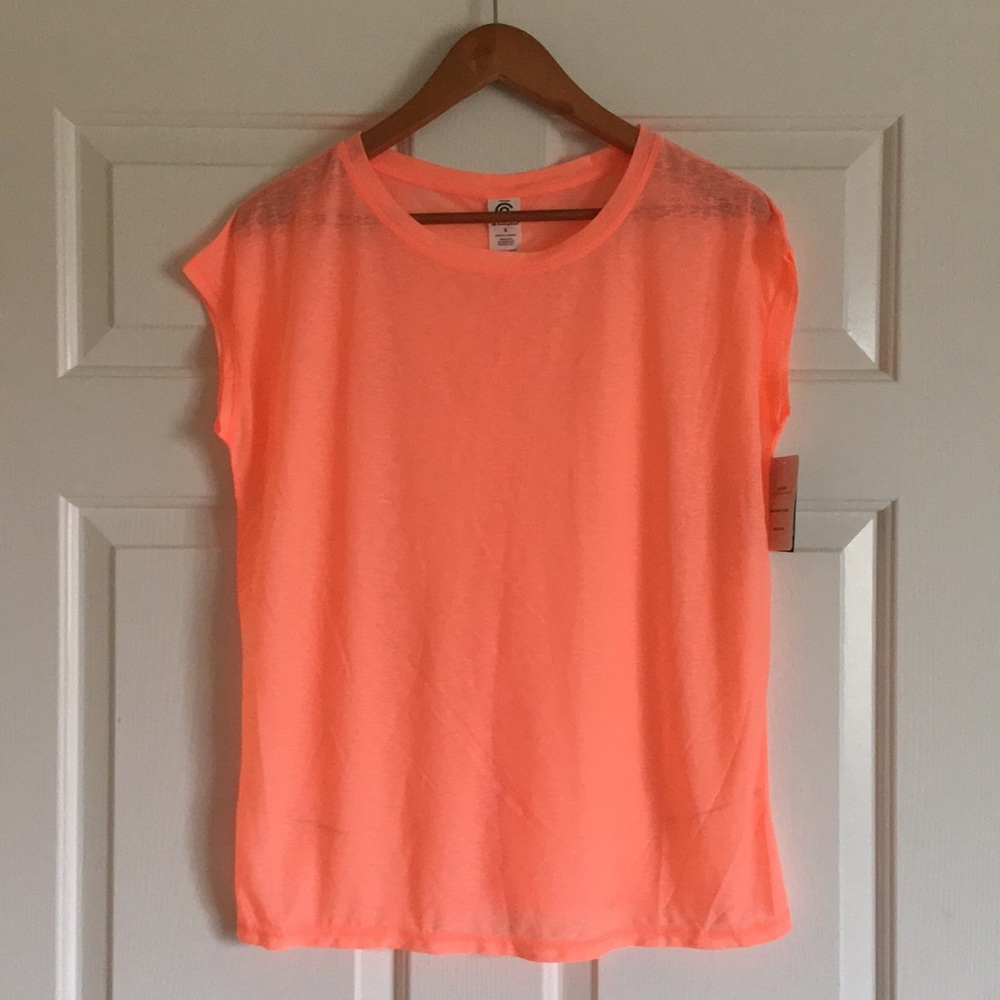 NWT workout top!